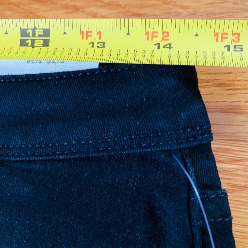 New With Tags YMI Black Denim Distressed Mini Skirt Size 7 / 28 Walk My Way - Picture 5 of 7